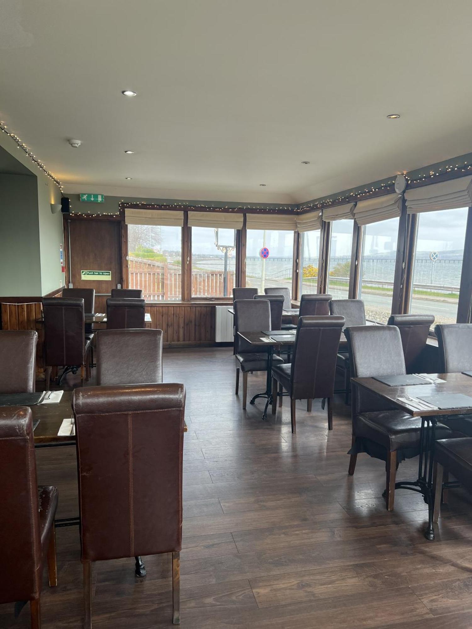 Tuckers Inn Invergordon Esterno foto