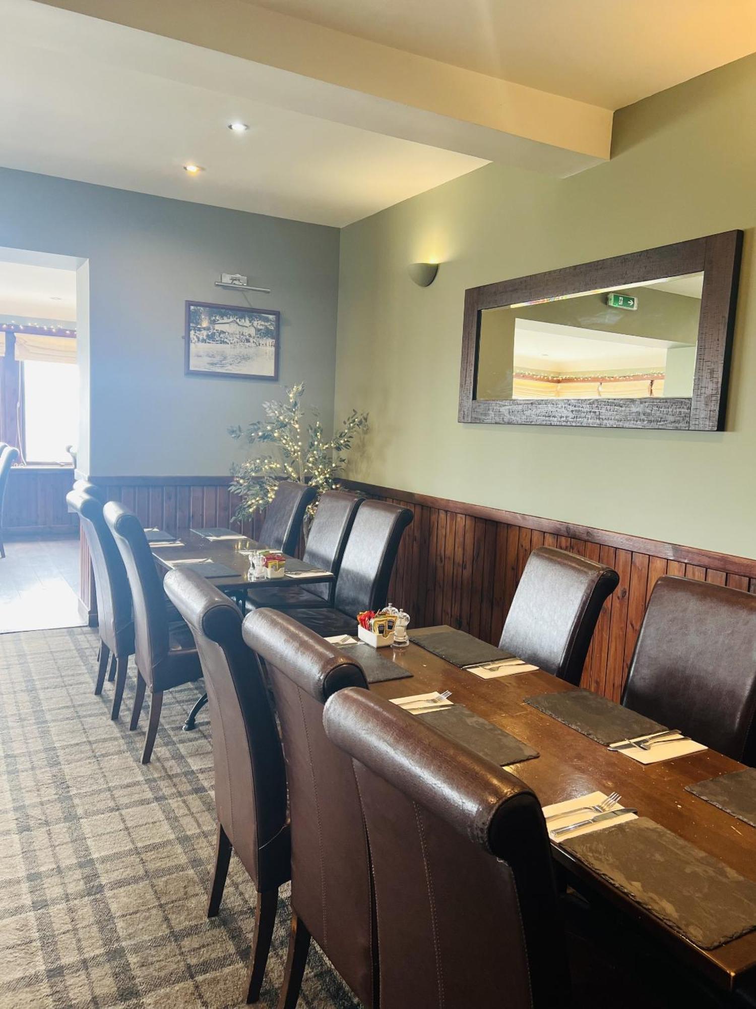 Tuckers Inn Invergordon Esterno foto